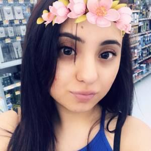 Meet your Posher, Kelly